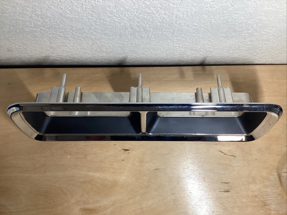 Chevrolet Camaro 1968 lámpara trasera luz trasera bisel Foto 4 de 4