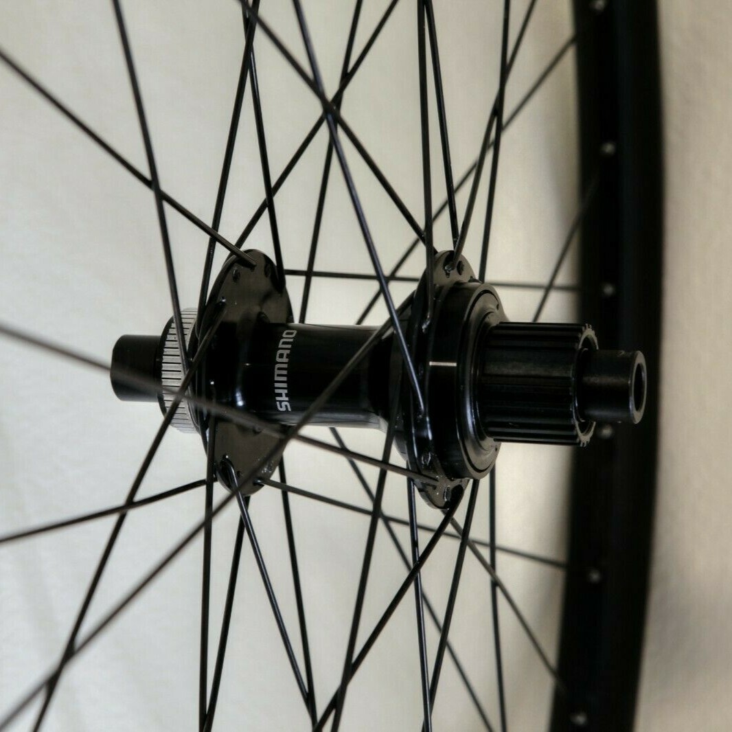 Spank Oozy Trail 345 Rim on Shimano FH-MT500-B Microspline Rear