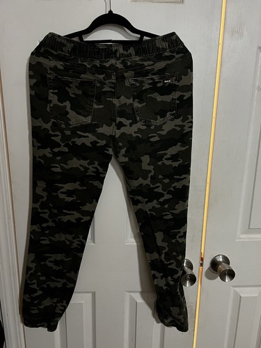 Hurley Boy's Performance Cotton Twill Jogger Green Camo Large - Picture 2 of 3