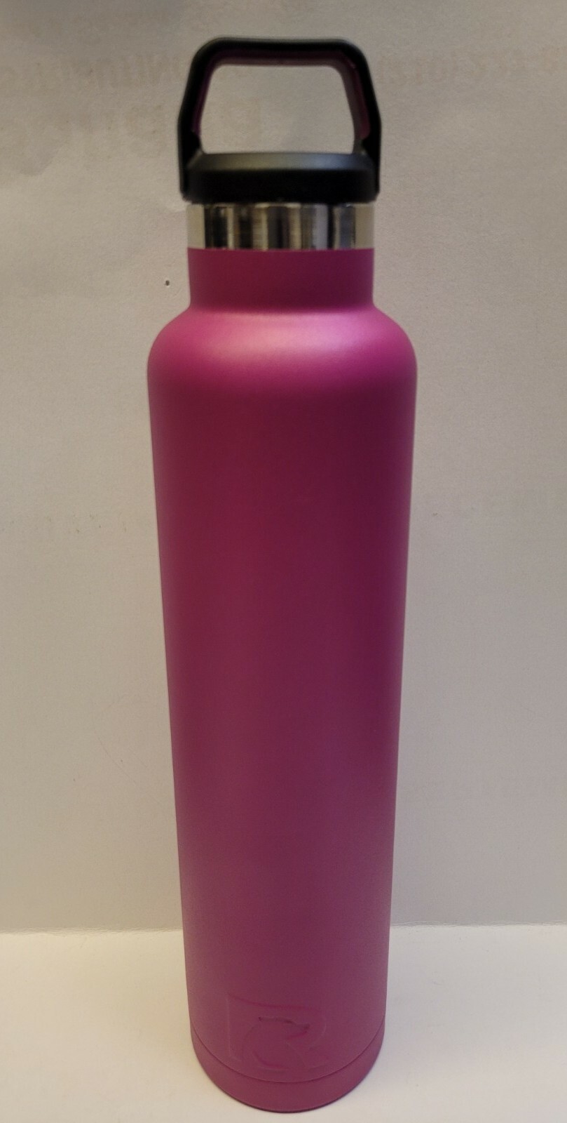 RTIC 26oz Vacuum Insulated Water Bottle- Very Berry Color