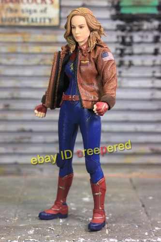 Mezco Toyz Carol Danver Captain Figure 1/12 Collectible IN STOCK 6'' STOCK - Picture 2 of 12