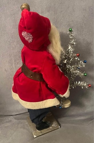 Vintage Santa Claus with Tinsel Christmas Tree and Beaded Garland 15 Inch - Picture 4 of 5