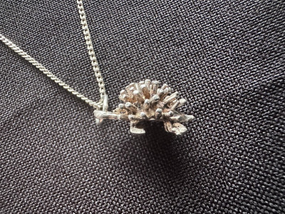 Vintage Sterling Silber Wald Igel Anhänger Halskette gepunzt 3g 925
