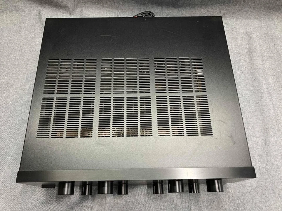 NEC A-700 STEREO AMPLIFIER Integrated Amplifier 100W+100W 4Ω AC100V 50/60Hz 190W - Image 3 of 4