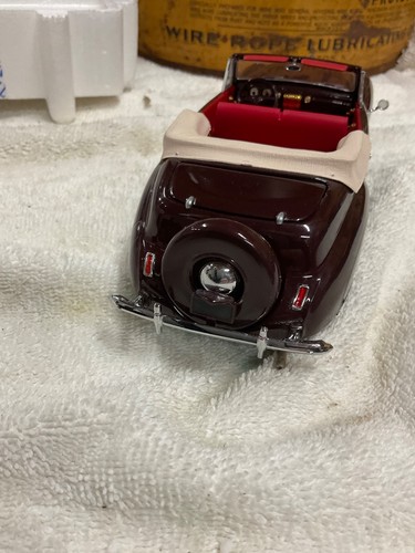FRANKLIN MINT 1941 LINCOLN CONTINENTAL CONVERTIBLE SCALE 1/24 DIE CAST - Picture 8 of 8