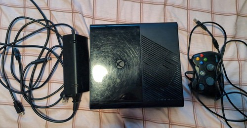 Untested Xbox 360 E, Modded Yet Dying Playstation 3 & 52 PS2/PS3 Assorted Games - Picture 4 of 9