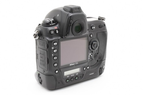 Nikon D3s 12.1MP FX Digital Camera with Charger From Japan - Picture 10 of 11
