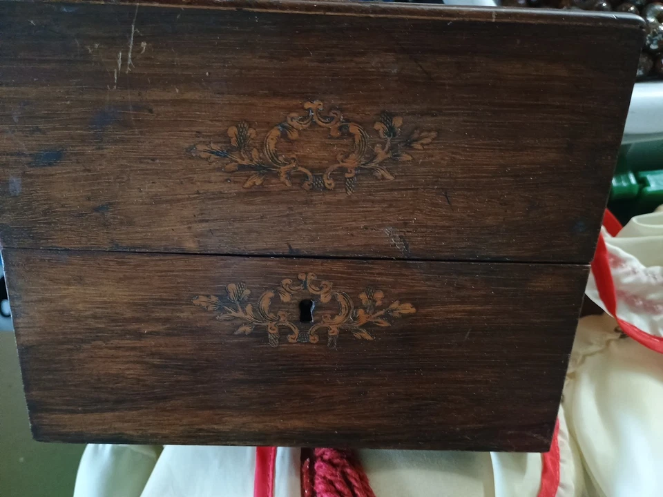 Antique Georgian Style Tea Caddy Box As Is No Key - Image 2 of 4
