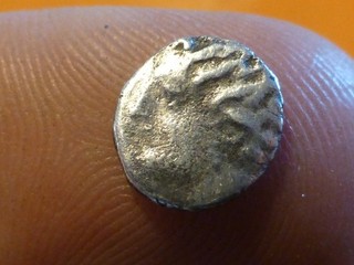 MONNAIE GAULOISE ANTIQUE OBOLE DE MARSEILLE (ARGENT) A REPERTORIER ! 0 56gr