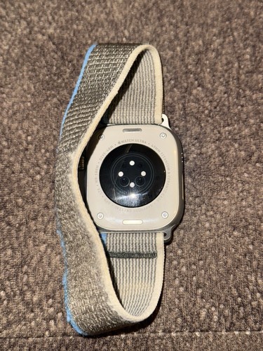 APPLE WATCH ULTRA - 49mm TITANIUM - GPS, LTE- Used—Great Condition - Zdjęcie 2 z 2