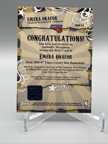 2006-07 Topps Luxury Box Mezzanine Auto Relics /139 Emeka Okafor #MAR-EO Auto - Picture 5 of 7