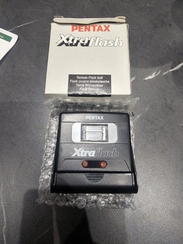 PENTAX Xtra Flash Camera Accessory - Picture 1 of 3