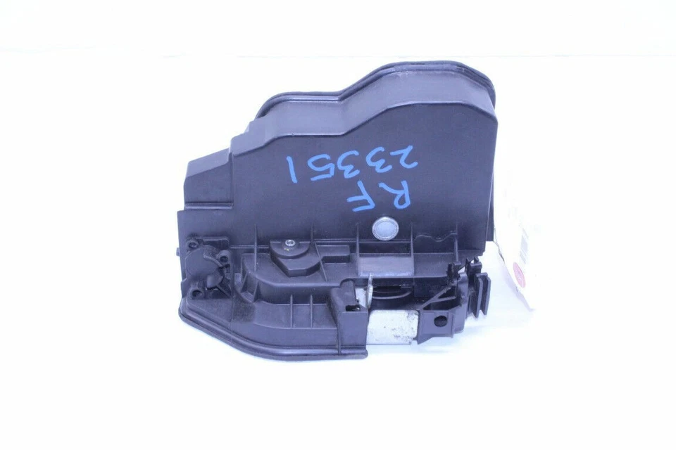 BMW 528i 2008 pestillo de puerta delantera derecho OEM usado Foto 2 de 4