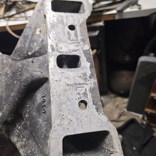 EDELBROCK 3010 BB MOPAR 383 B Bloque TORKER COLECTOR DE ADMISIÓN ALUMINIO  - Imagen 6 de 7