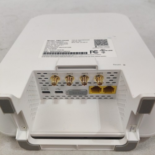 T-Mobile Internet 5G Gateway Modem Hot Spot TMO-G4AR - NO POWER CORD INCLUDED - Photo 4/4