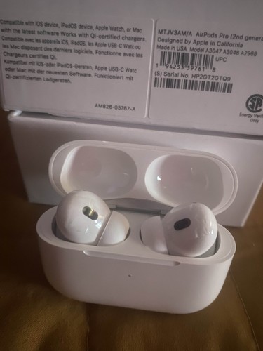 Boîtier de charge sans fil AirPods Pro (2e génération) (USB-C) - Photo 2 sur 5