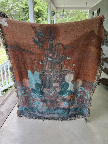Walt Disney World Tapestry Throw Blanket Mickey Minnie Castle - Picture 5 of 5