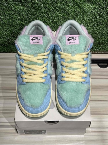 Size 9M/10.5W - Nike SB Dunk Low Verdy Visty Sz 9M FN6040-400 Pre-Owned - Picture 2 of 7