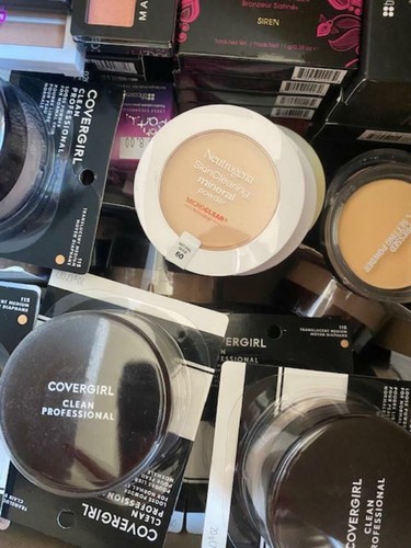 Huge lot of 50 Assorted MIXED Brands cosmetic items new with original box/sealed - Picture 4 of 5