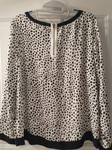 Top Ann Taylor LOFT Petites espalda cremallera manga larga ligero con bandas dobladillo talla LP - Imagen 2 de 8