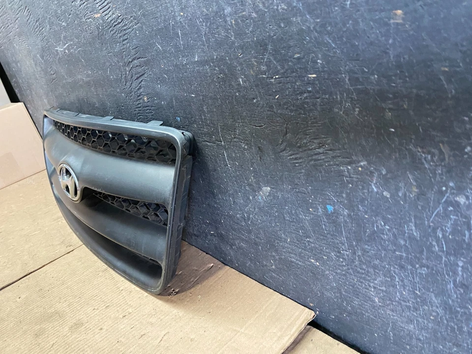 Parrilla superior delantera Hyundai Santa Fe 2007 a 2009 OEM n5691 DG Foto 2 de 4