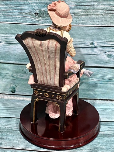 Vintage Giovanni Turtle King Figurine of Victorian Lady Sitting Chair Child - Picture 8 of 12