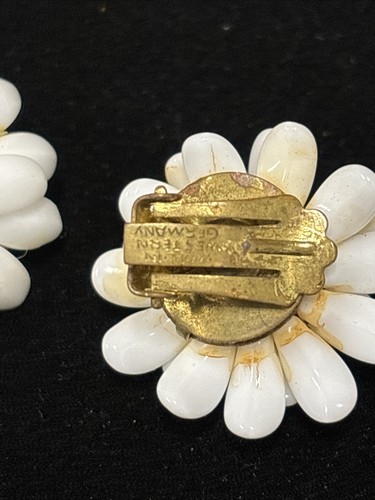 vintage white milk glass clip on earrings Signed West Germany - Picture 6 of 6