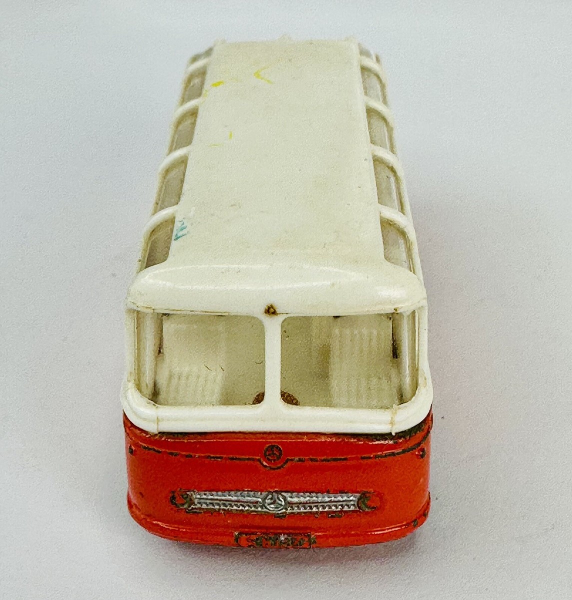ミニカー　MATCHBOX MERCEDES COACH Matchbox Lesney No.68 Mercedes Coach Bus Orange England
