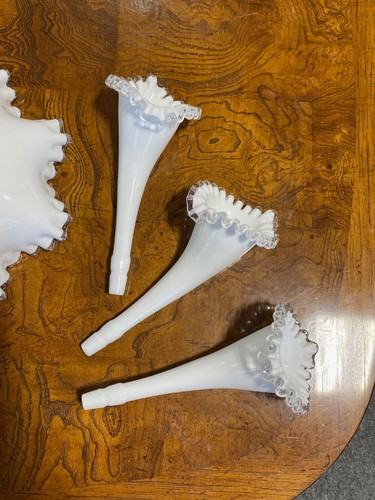 Fenton Vintage White Milk Glass Silver Crest Three 3 Horn Epergne (M) - Picture 9 of 9