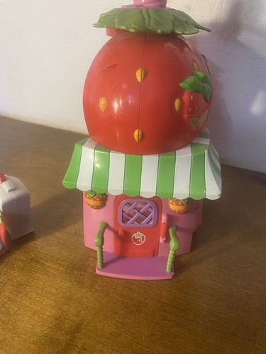Strawberry Shortcake Whirly Bird Berry Cafe Bakery Playset Doll Accessory Lot - Picture 8 of 9