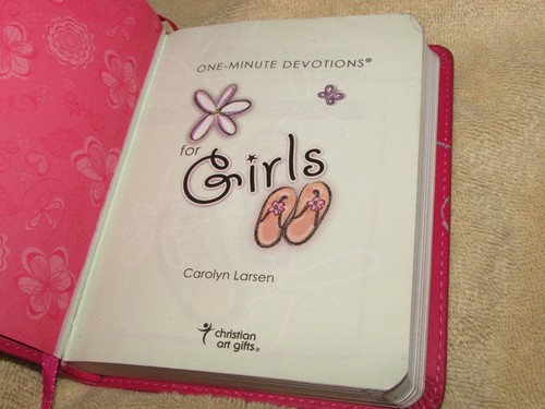 ONE MINUTE DEVOTIONS FOR GIRLS month by month devotional - Picture 4 of 4