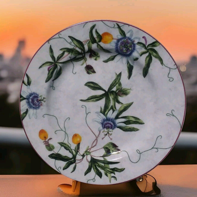 Dishware