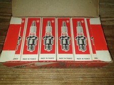 Ancienne Boite complète de 12 Bougies MARCHAL  GT 35 HD NEUVES