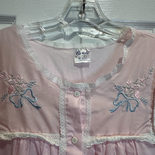 Vintage CAROLE Size Large Night Gown Short Sleeve Embroidered Cotton Blend USA - Picture 3 of 16