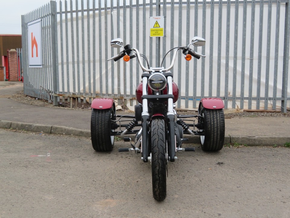 Harley Davison FXDB Street Bob Road Legal Trike We also buy trikes eBay