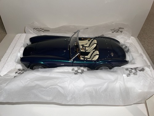 Exoto 1:18 Shelby Cobra AC Roaster Daytona Coupe In Standox Daytona Paradise NIB - Picture 4 of 11