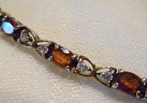 PULSERA TENIS VINTAGE para damas granate y diamantes de imitación tono dorado plata 925 - Imagen 4 de 8