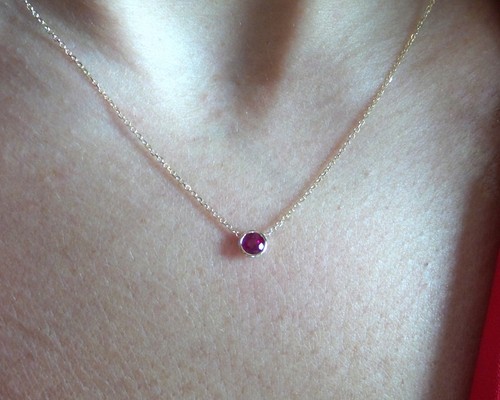 RUBY SOLITAIRE BEZEL NECKLACE 14K YELLOW GOLD 0.30 CT NATURAL RUBY - Picture 3 of 7