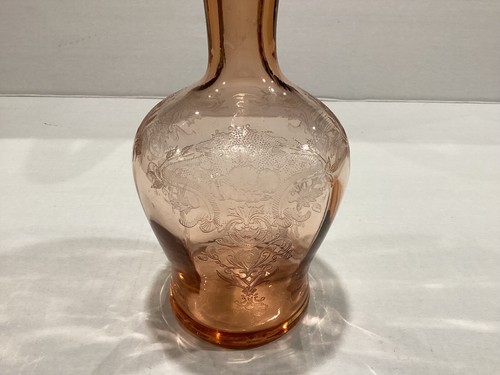 Elegant Glass Central Glass Pink 11" Lotus Revere Decater with Stopper - Picture 3 of 10