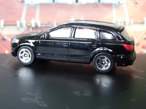 2005-2015 AUDI Q7 SUV (4L) IN BLACK 1:65 SCALE DIECAST MODEL CAR COLLECTORS ITEM - Picture 6 of 14