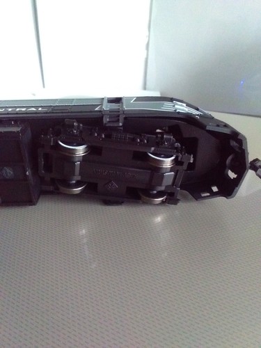 ER MODELS ROCO HO TRAIN POWERED LOCO NYC #3807 SHARK NOSE DIESEL NEW DCC READY ! - Picture 18 of 24