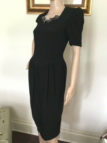 80's Vintage Black White Beaded Ruffle Dress - Picture 4 of 11