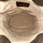 Foto 13 di 24