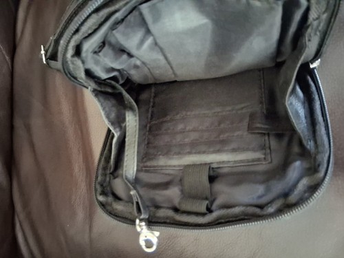 Kleine schwarze Umhängetasche/Geldbörse, mehrere Taschen Organisation, Kunstleder - Bild 7 von 14