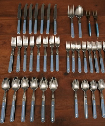 VINTAGE Lifetime Denim Blue STAINLESS steel Flatware. Set Of 35- MCM - Korea - Picture 5 of 12