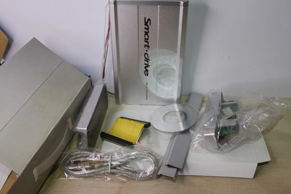 Bytecc 3.5” Mobile Drive HDD Aluminum Smart Drive Enclosure USB 2.0 -NEW - Image 2 of 2