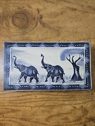 BEAUTIFUL Etched Stone Trinket Box w/Lid Elephant Themed, Preowned - 第 1/7 張圖片