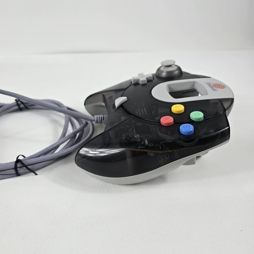 Sega Dreamcast Console Bundle – Mint Condition + Controller + HDMI Cable - Picture 9 of 15