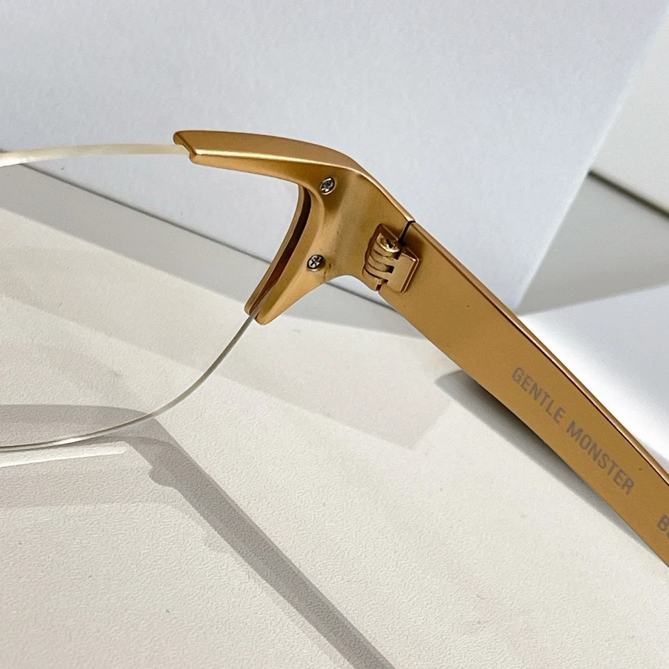 GAFAS DE SOL MONSTER SUAVES MODELO MUJER: HIPNOSIS TALLA: 150-127 Foto 2 de 4