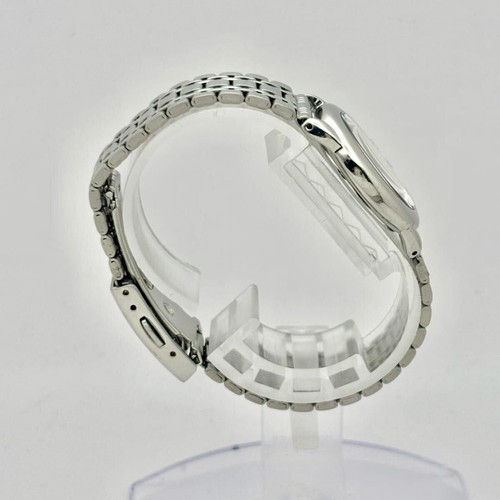 Seiko Women's Silver Dress Watch Battery Operated Used - Picture 5 of 7